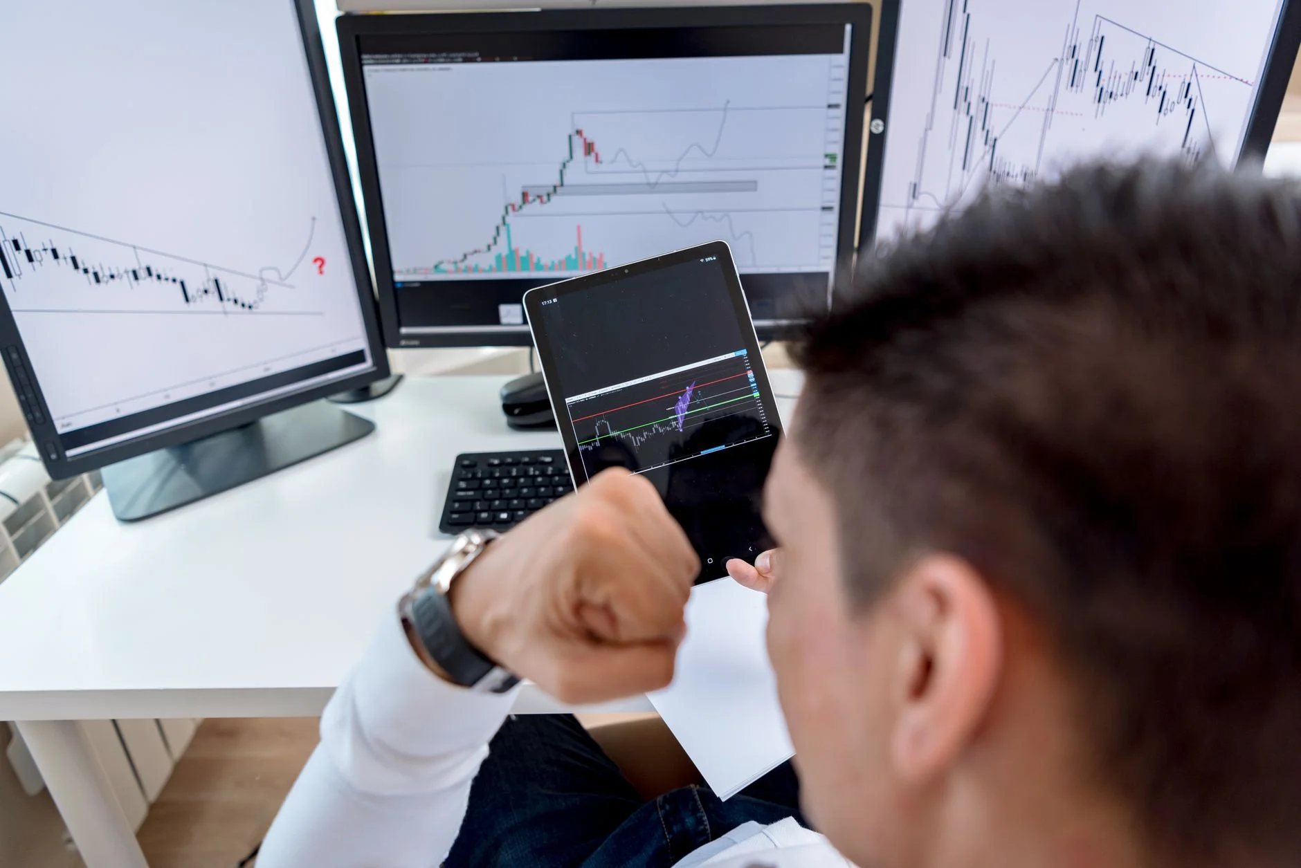 Ciberseguridad para inversores: proteger cuentas y datos financieros