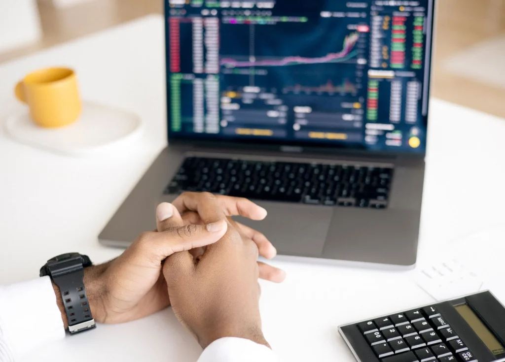 Cómo funciona un split de acciones y su impacto en tu cartera